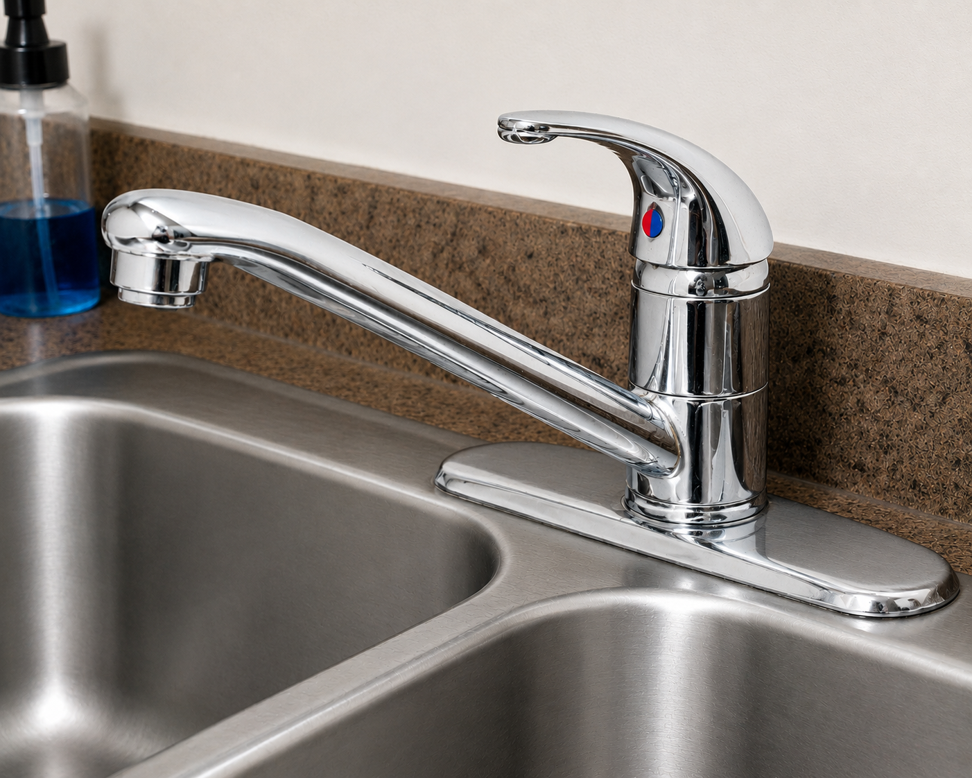 Kitchen faucet after repair